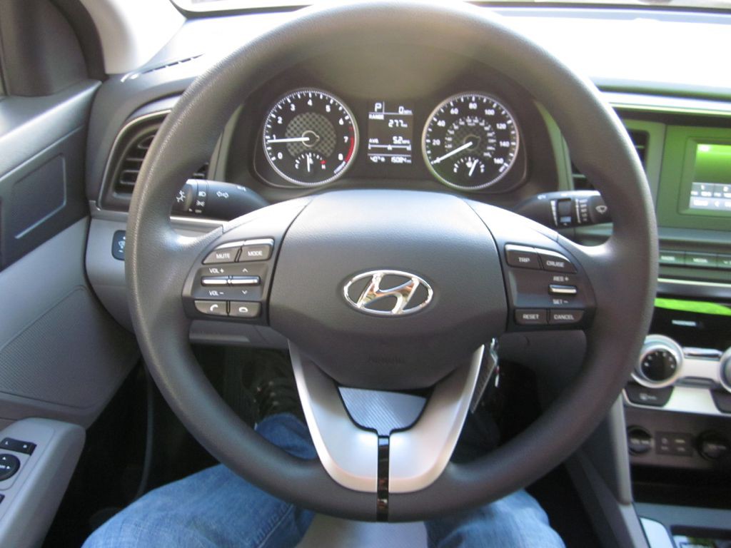 2019 Hyundai Elantra Image 55