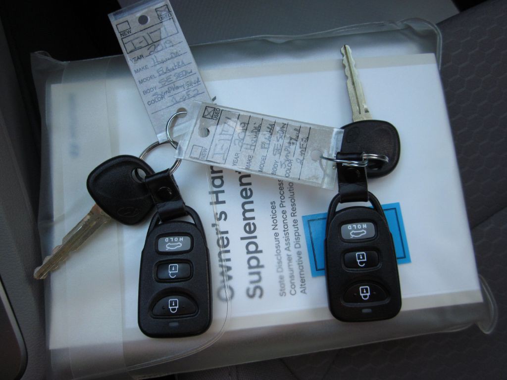 2019 Hyundai Elantra Image 73