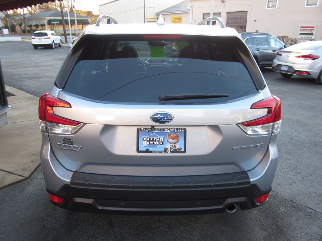 2020 Subaru Forester Image 9