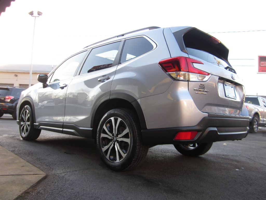 2020 Subaru Forester Image 14