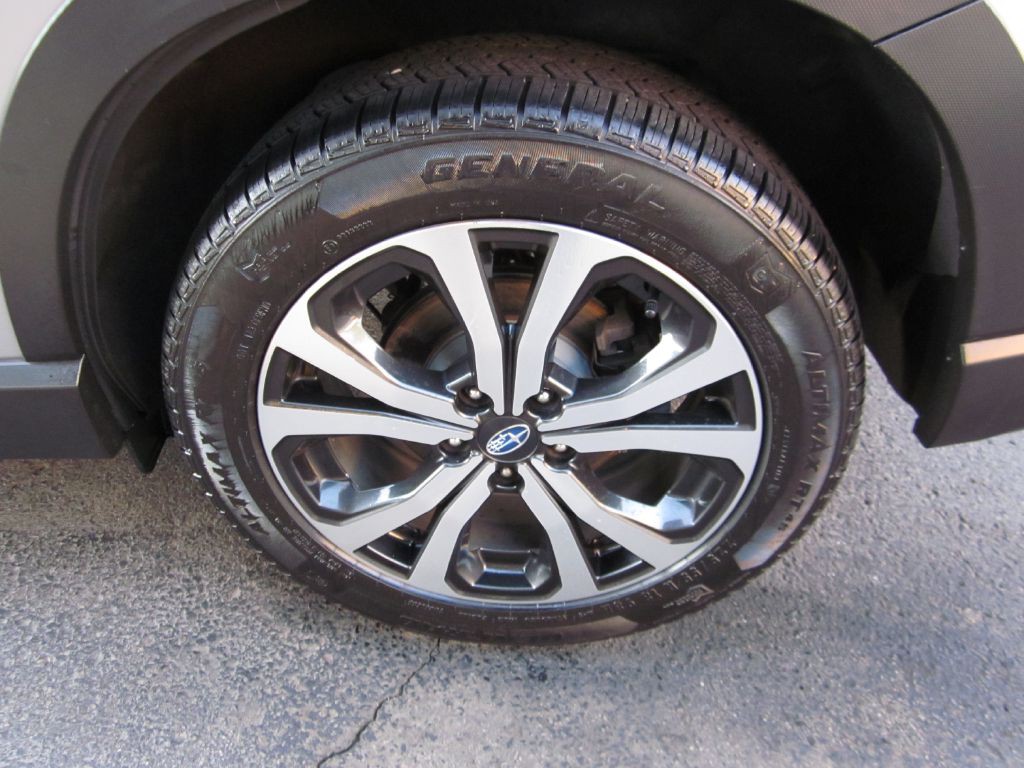 2020 Subaru Forester Image 35