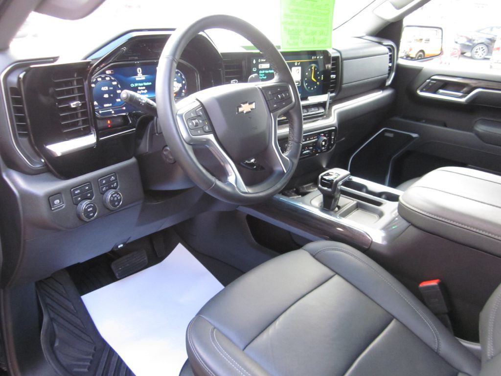 2025 Chevrolet Silverado 1500 Image 57