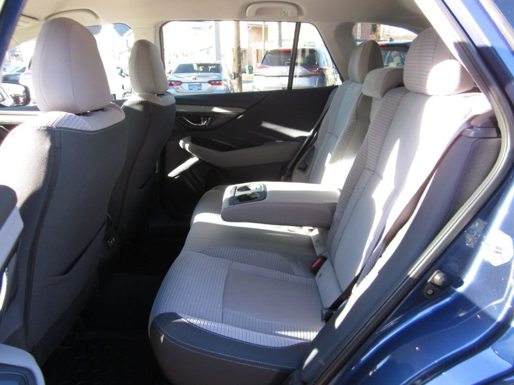 2021 Subaru Outback Image 32