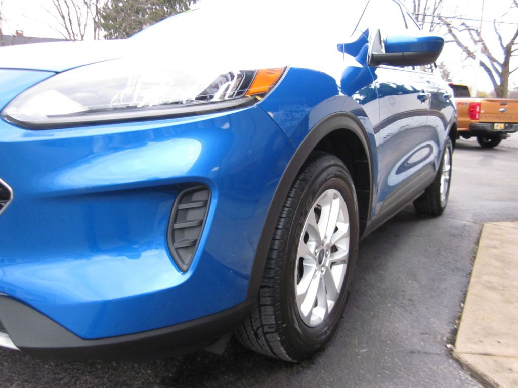 2020 Ford Escape Image 33