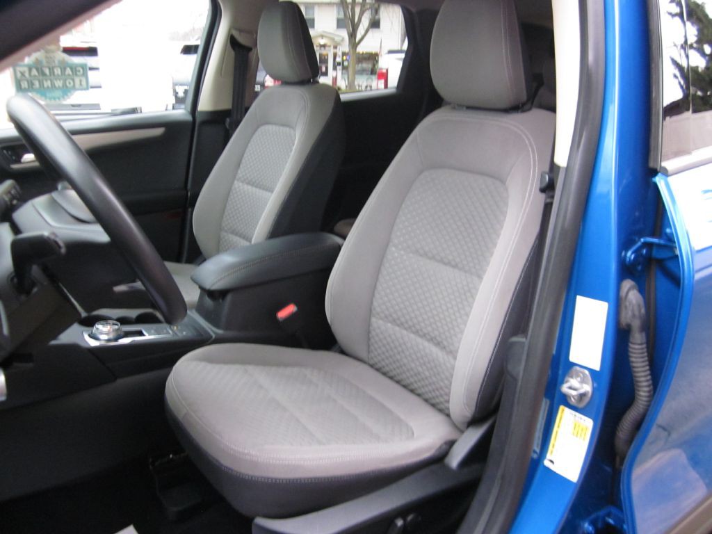 2020 Ford Escape Image 42