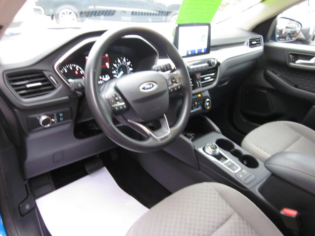 2020 Ford Escape Image 45