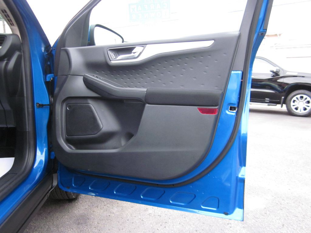 2020 Ford Escape Image 50