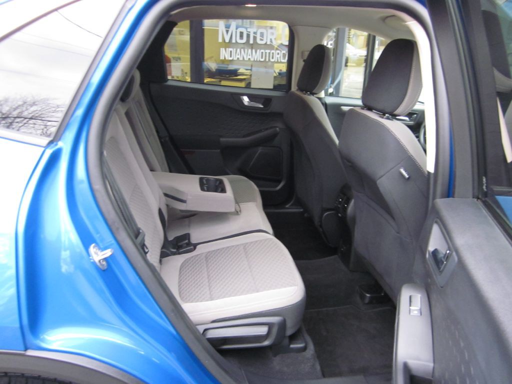 2020 Ford Escape Image 57