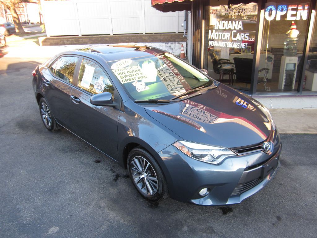 2016 Toyota Corolla Image 1