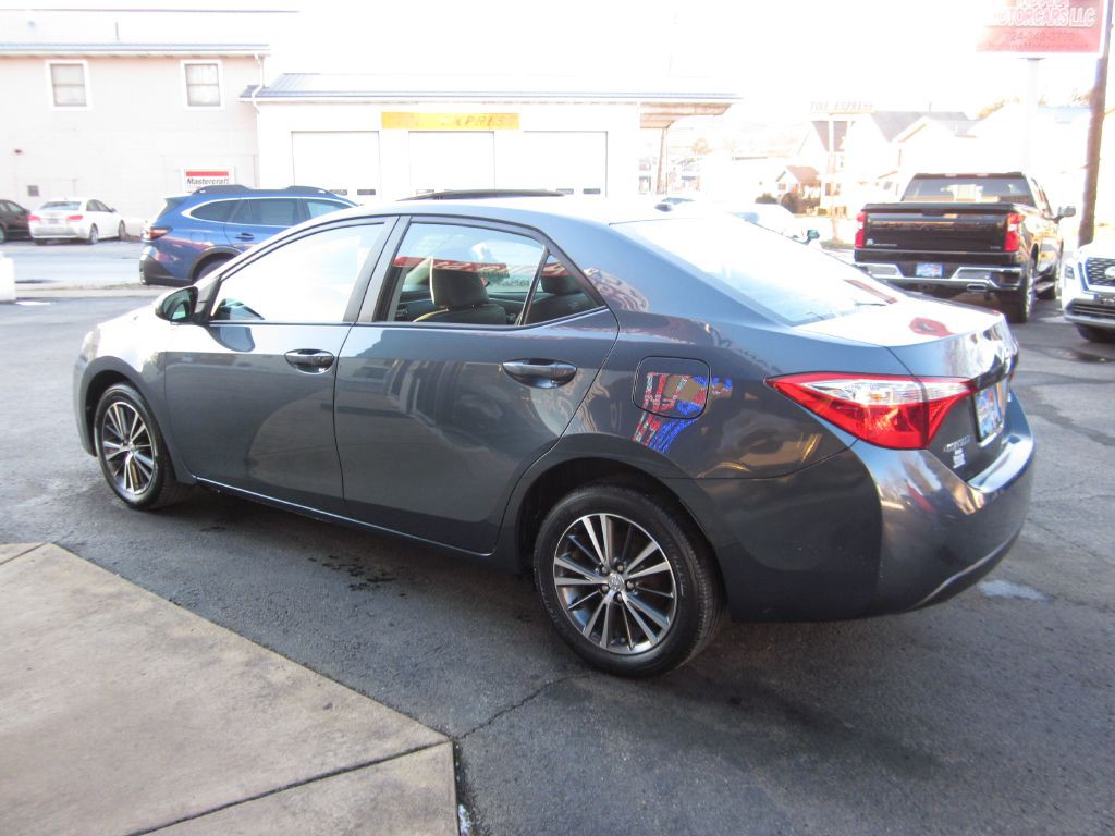 2016 Toyota Corolla Image 17