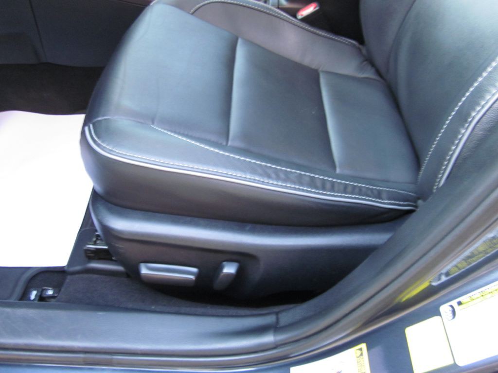 2016 Toyota Corolla Image 37