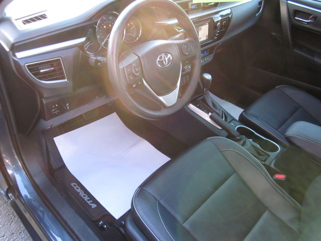 2016 Toyota Corolla Image 39