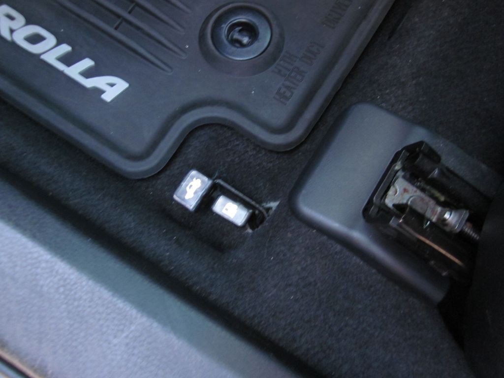 2016 Toyota Corolla Image 41