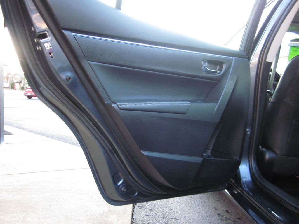 2016 Toyota Corolla Image 42