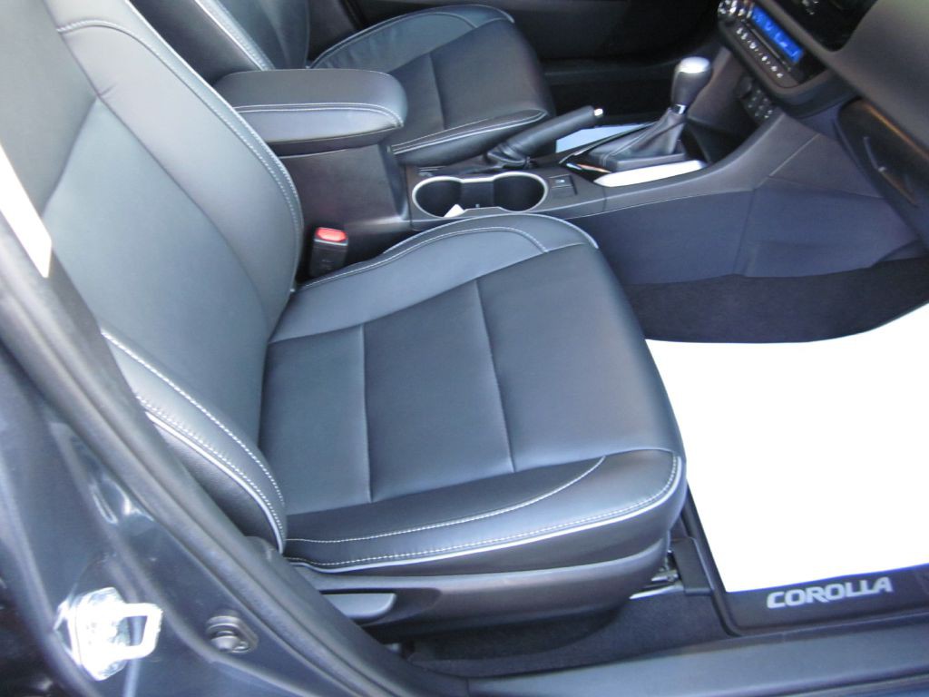 2016 Toyota Corolla Image 48