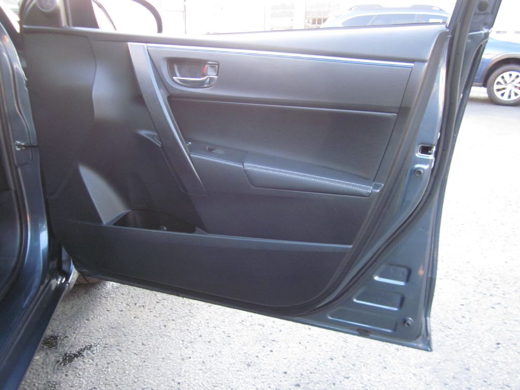 2016 Toyota Corolla Image 51