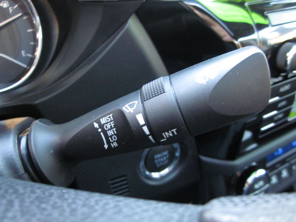 2016 Toyota Corolla Image 59