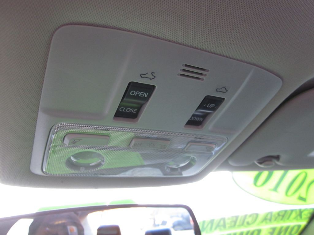 2016 Toyota Corolla Image 65