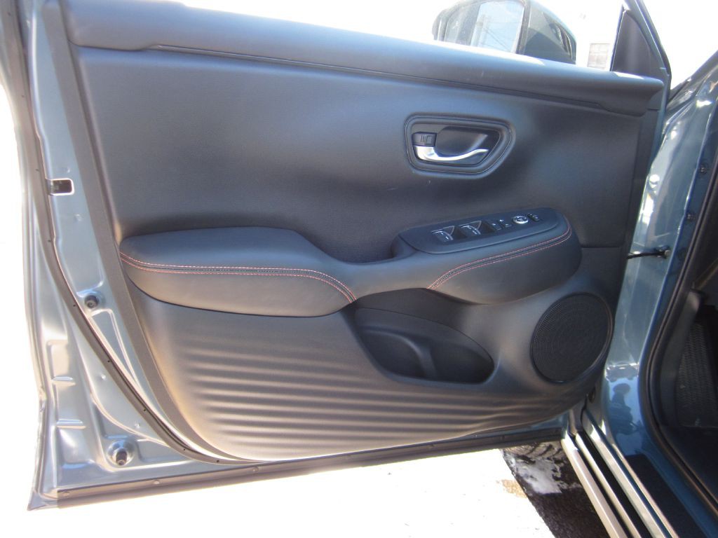 2023 Honda HR-V Image 32