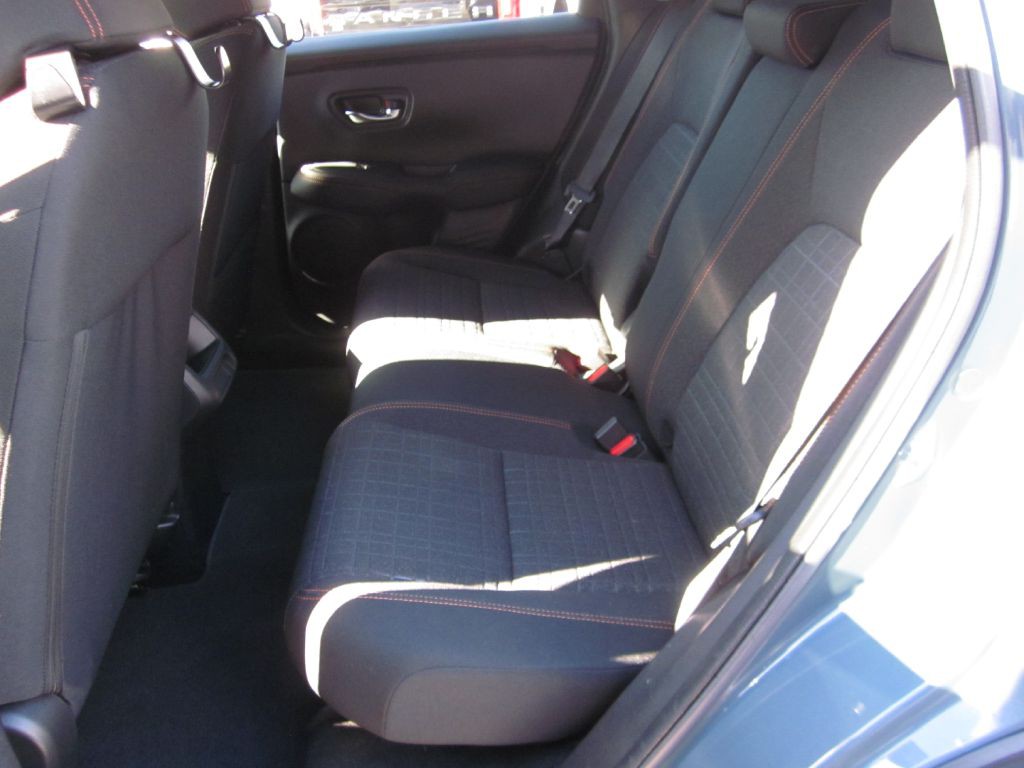 2023 Honda HR-V Image 38