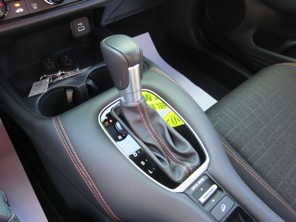 2023 Honda HR-V Image 64