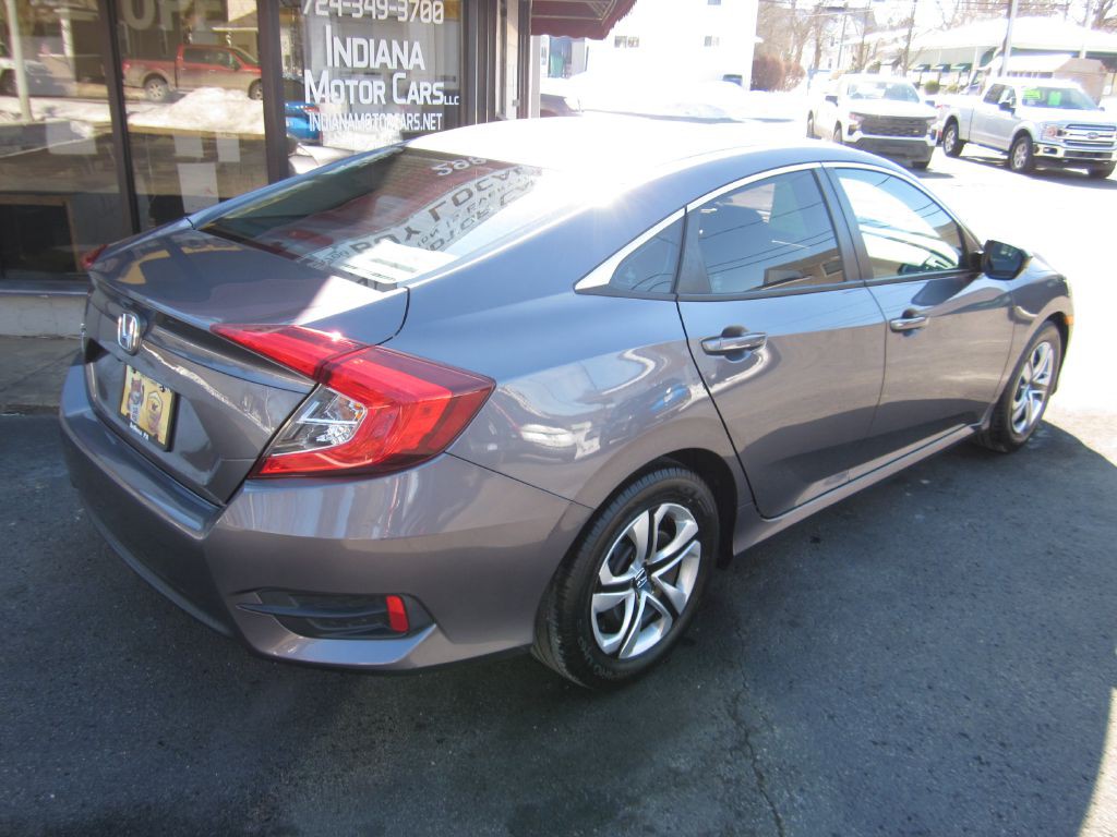 2017 Honda Civic Image 4