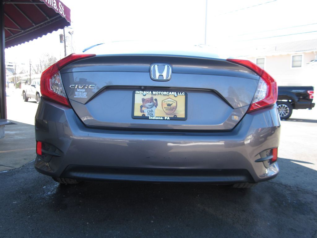 2017 Honda Civic Image 9