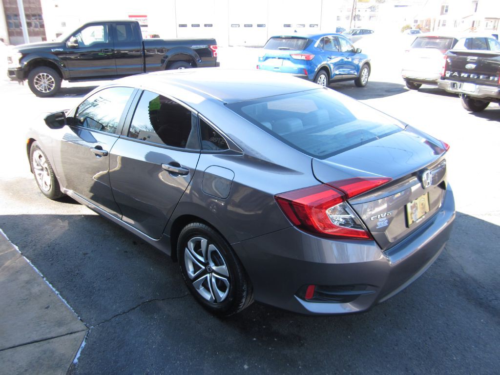 2017 Honda Civic Image 10