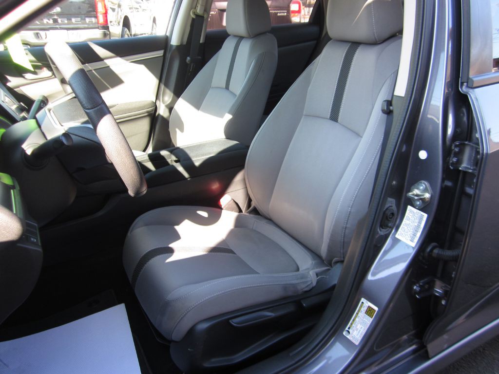 2017 Honda Civic Image 34