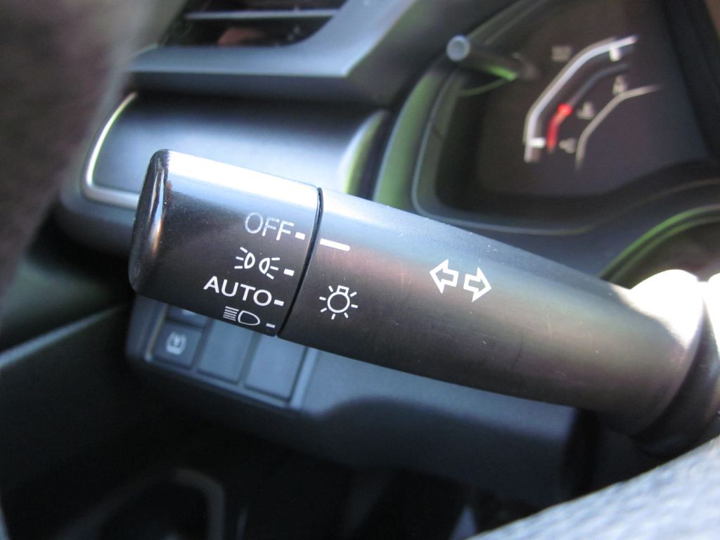 2017 Honda Civic Image 55