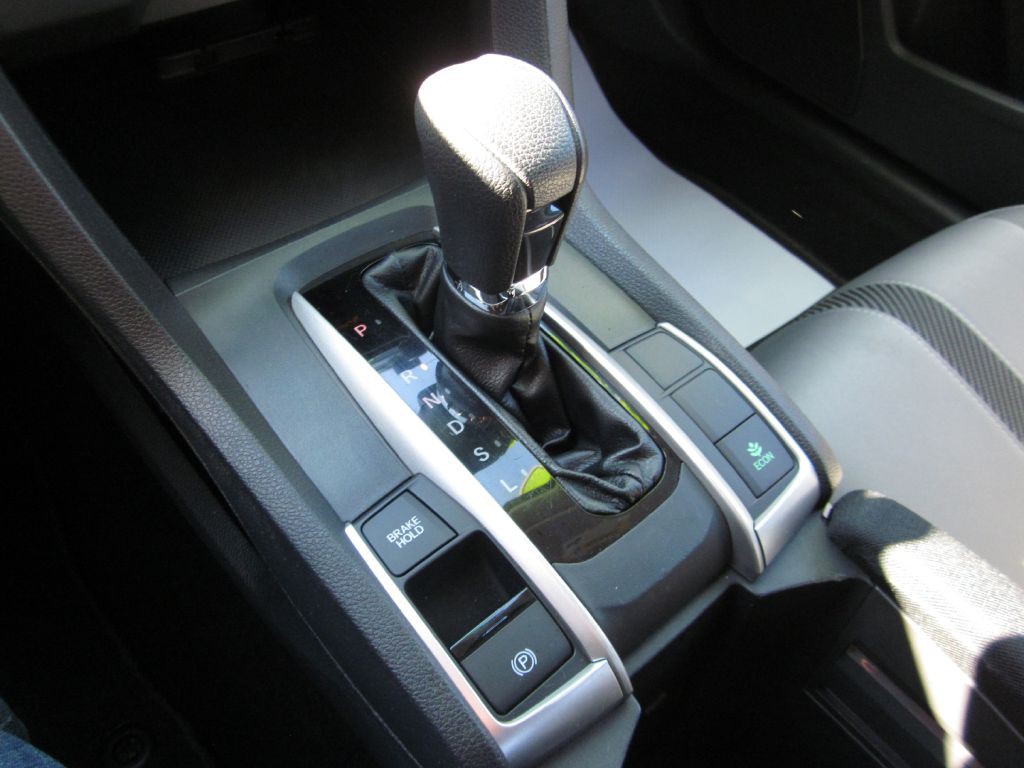 2017 Honda Civic Image 60