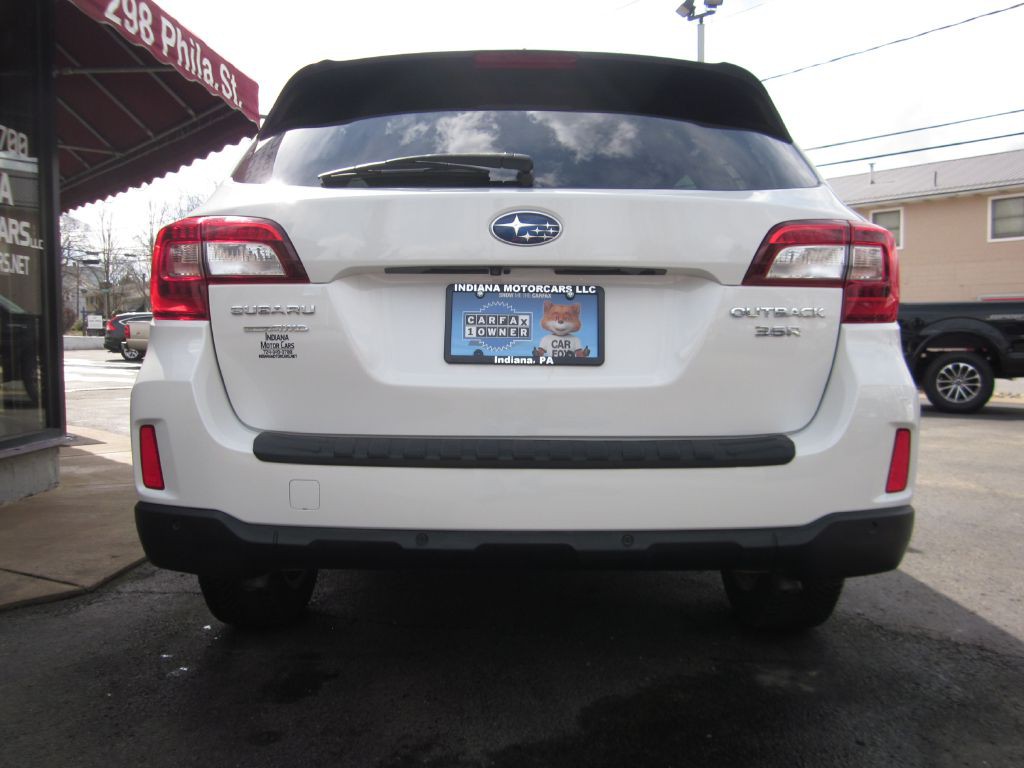 2017 Subaru Outback Image 10