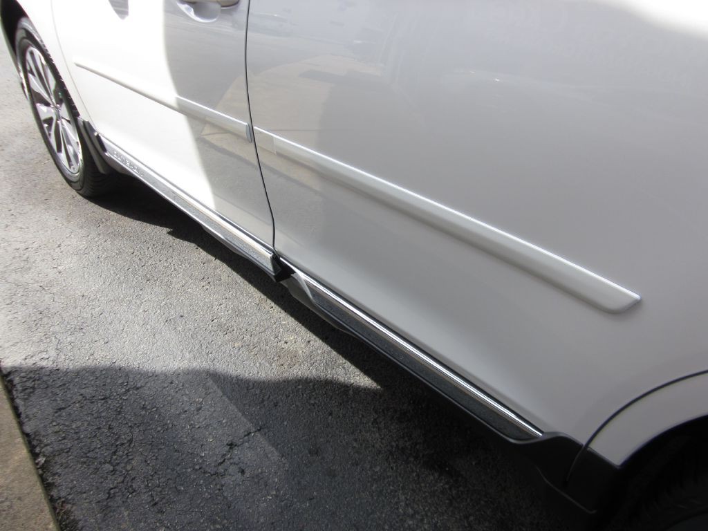 2017 Subaru Outback Image 17