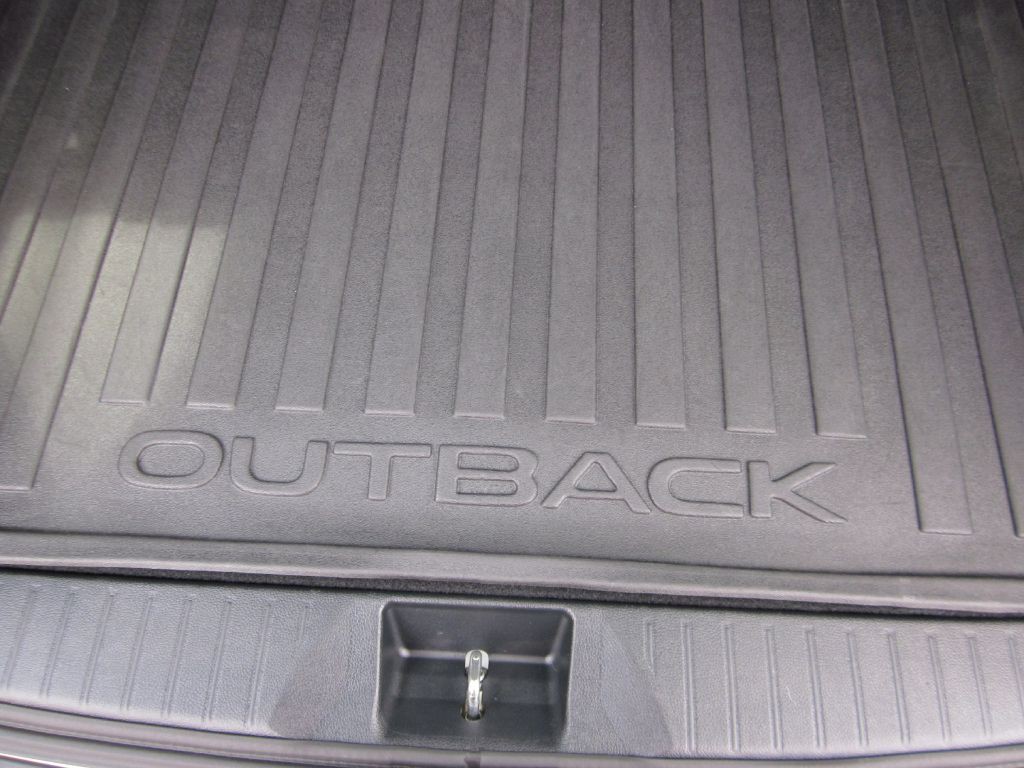 2017 Subaru Outback Image 38