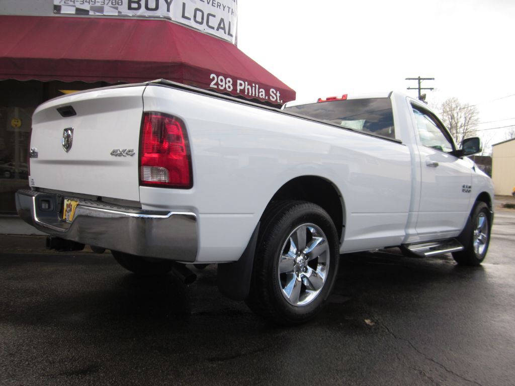 2014 RAM 1500 Image 9