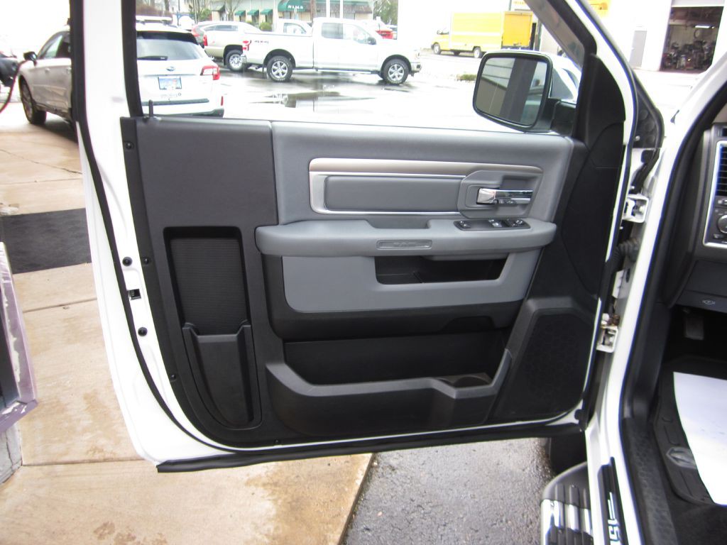 2014 RAM 1500 Image 39