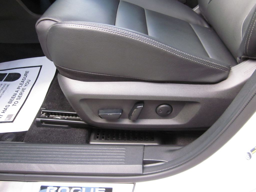 2023 Nissan Rogue Image 37