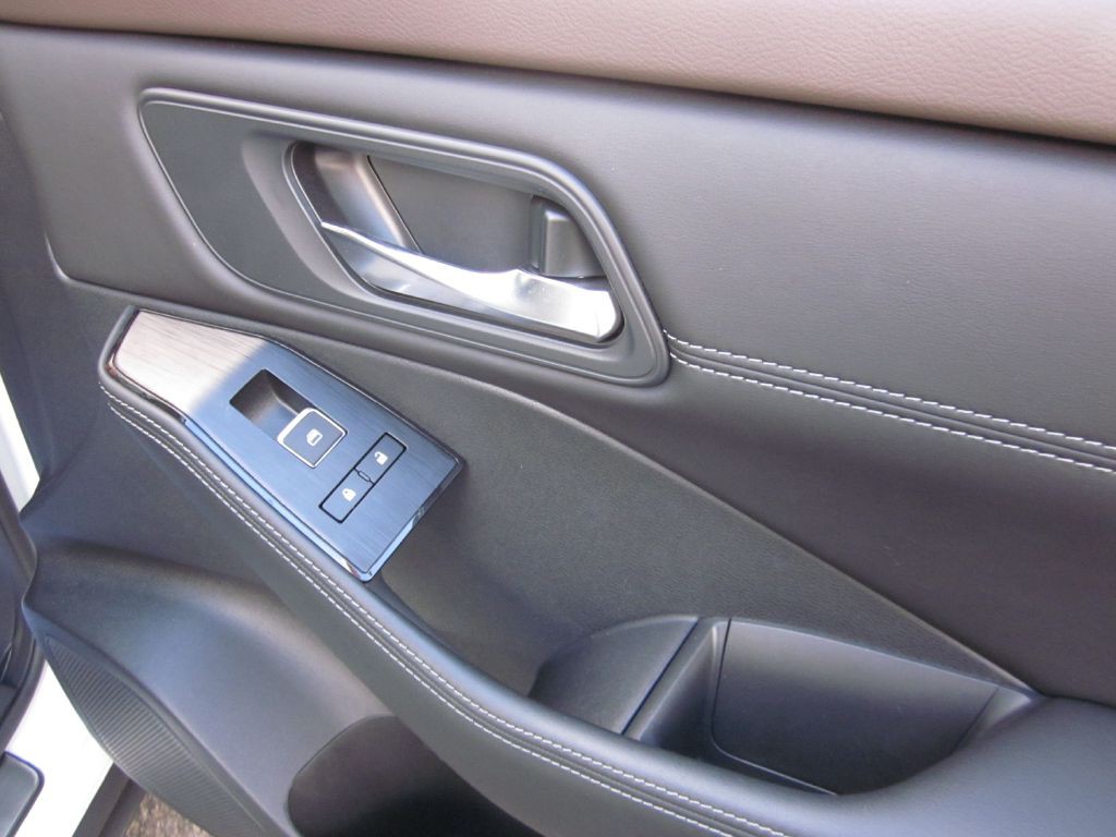 2023 Nissan Rogue Image 45