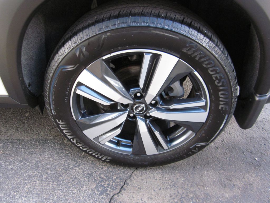 2023 Nissan Rogue Image 57