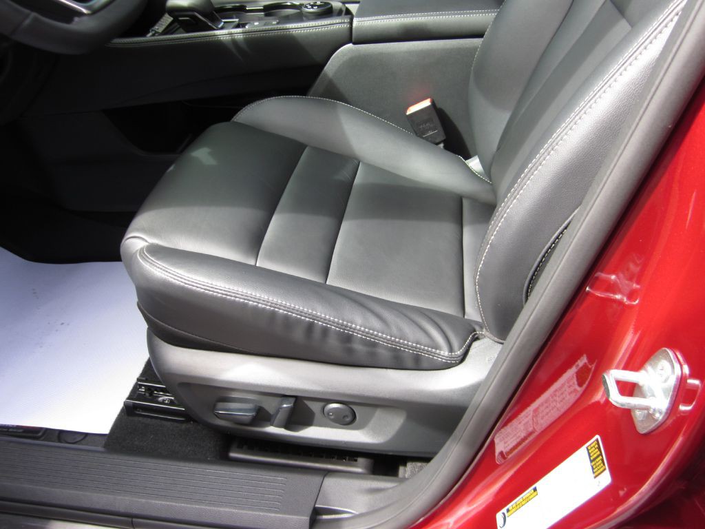 2023 Nissan Rogue Image 40