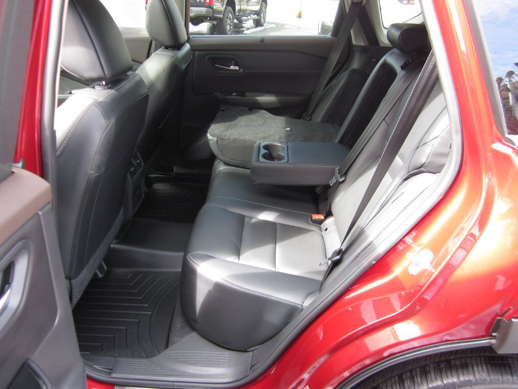 2023 Nissan Rogue Image 50