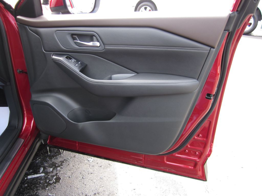 2023 Nissan Rogue Image 72