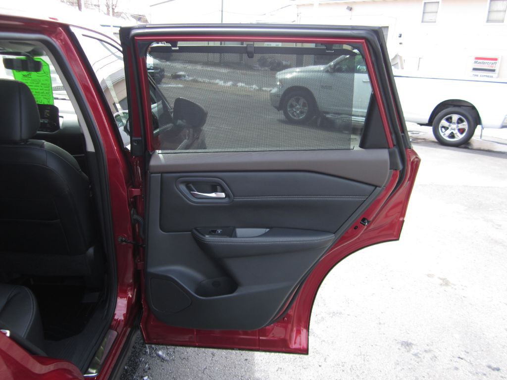 2023 Nissan Rogue Image 75