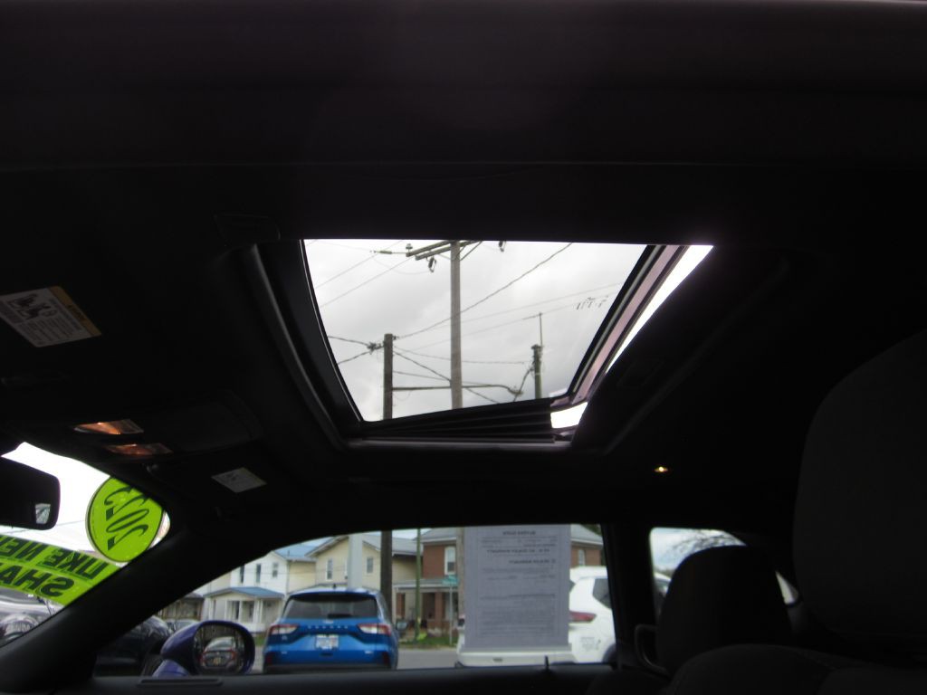 2023 Dodge Challenger Image 45