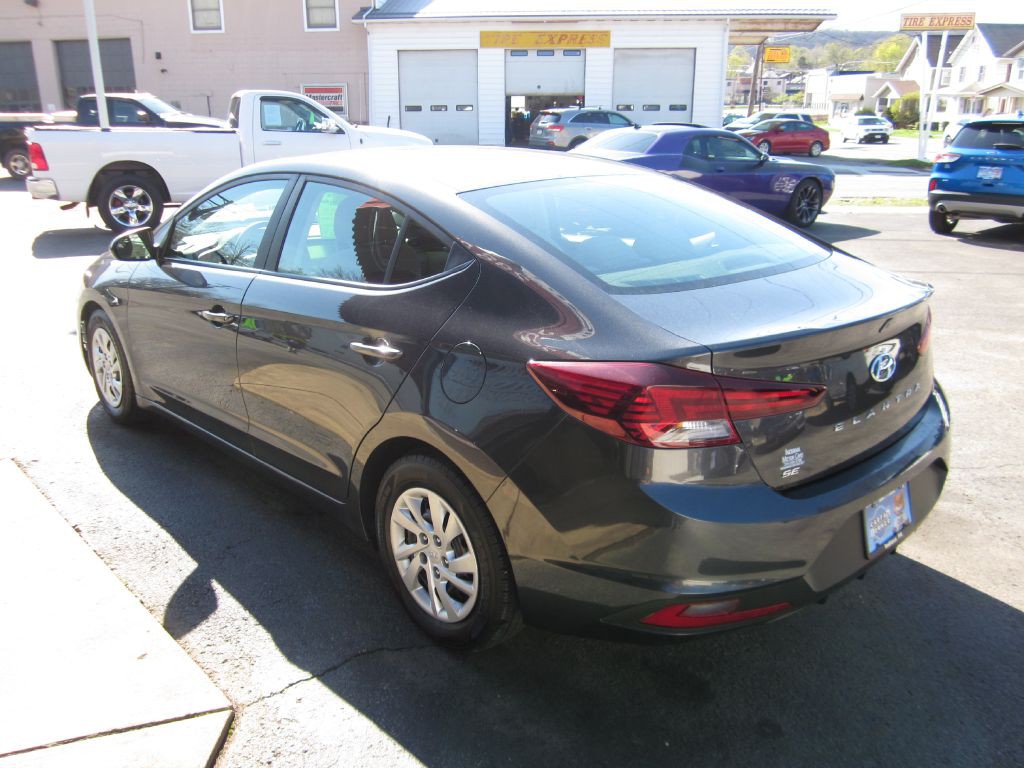 2020 Hyundai Elantra Image 12