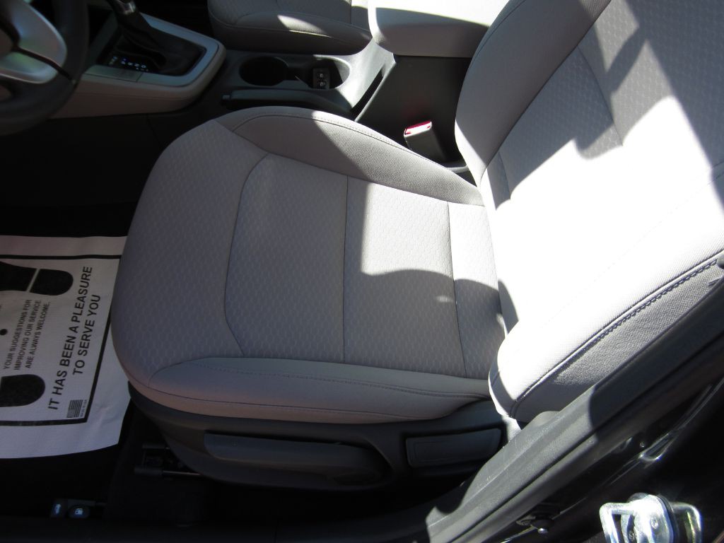 2020 Hyundai Elantra Image 26