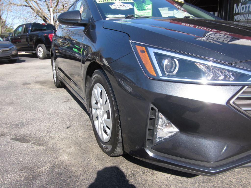 2020 Hyundai Elantra Image 46