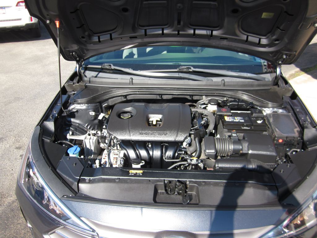 2020 Hyundai Elantra Image 68