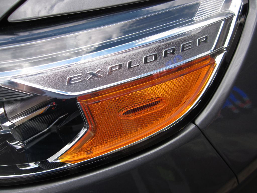 2022 Ford Explorer Image 28