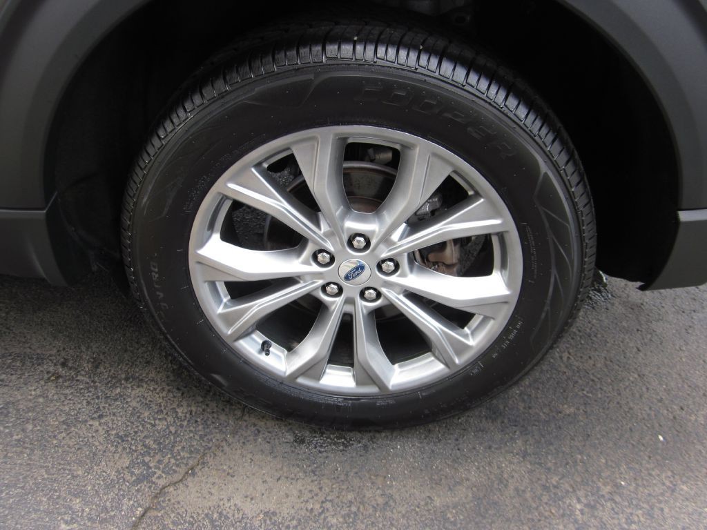 2022 Ford Explorer Image 45